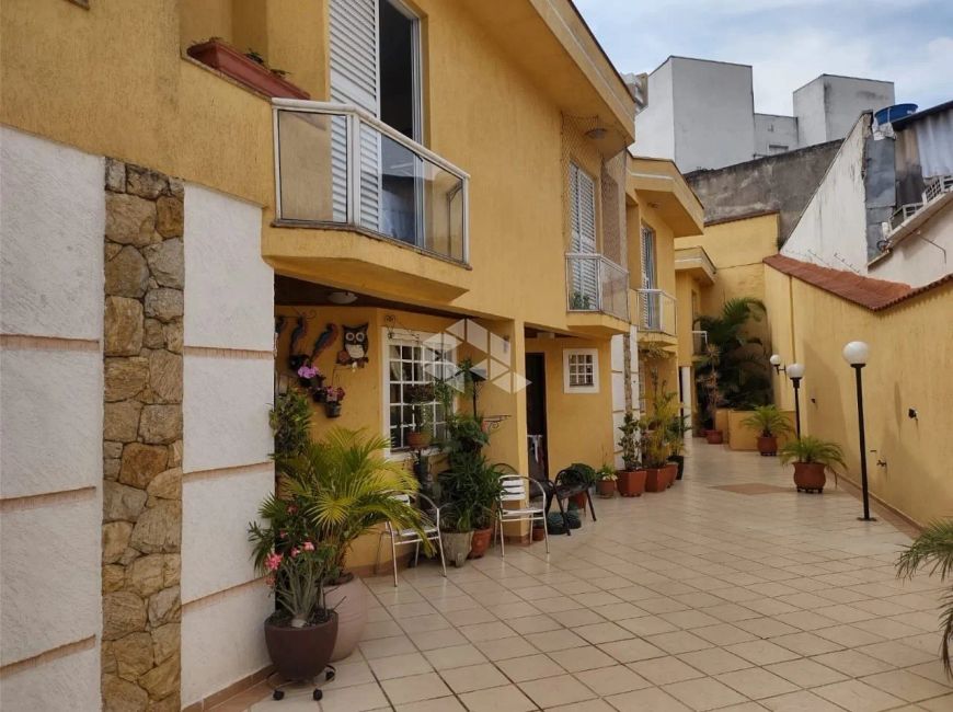 Casa de Condomínio à Venda, 91 m², com 3 quartos/dormitórios (1suíte), 3 vagas de garagem