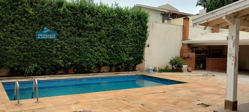 Casa de condomínio para aluguel com 270 metros quadrados com 4 quartos