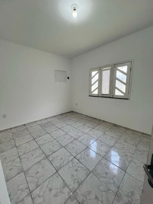 Alugo Casa no Altos do Calhau, 300m², 03 Quartos, 03 Vagas , Oportunidade.