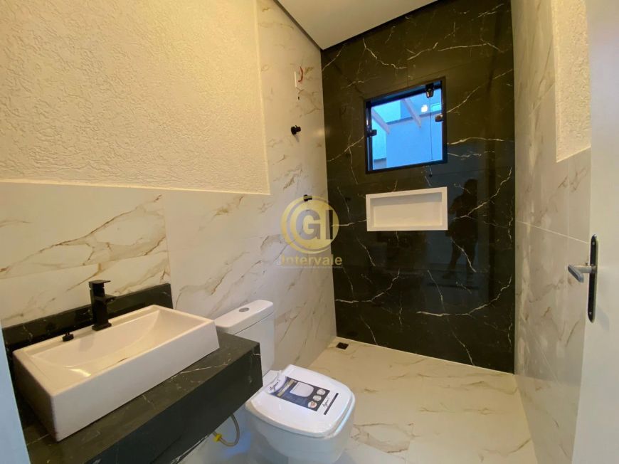 CASA NOVA COM EXCELENTE ACABAMENTO 2 QUARTOS 1 SUÍTE E QUINTAL - JARDIM OÁSIS TAUBATÉ