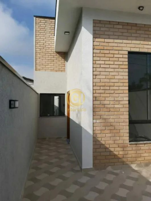 Casa a Venda 2 dormitórios (SENDO 1 SUÍTE)NO JARDIM HÍPICA PINHEIRO em Taubaté-SP