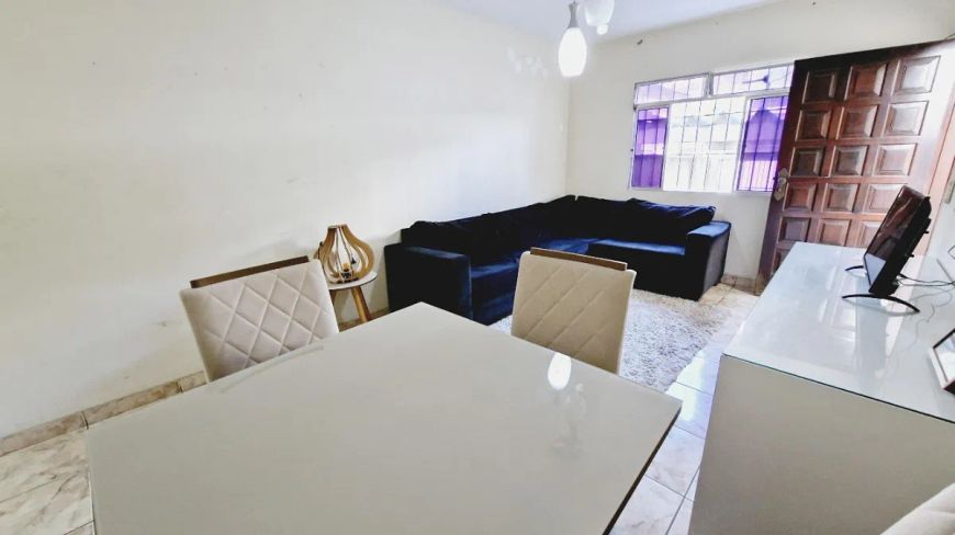 Casa tipo para venda com 2 quartos, 170m²