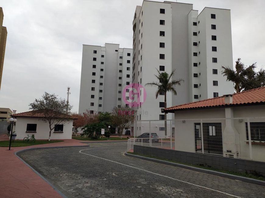 APARTAMENTO CONDOMÍNIO NEW LIFE- JACAREÍ - 3 Dormitórios sendo 1 suíte (armários em todos), Cozinha