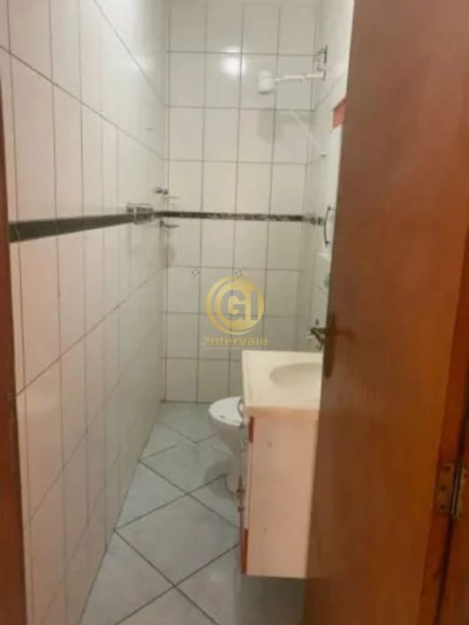 Casa à venda em Taubaté-SP, Chácara Olaria: 3 quartos, 1 sala, 2 banheiros, vaga de garagem!