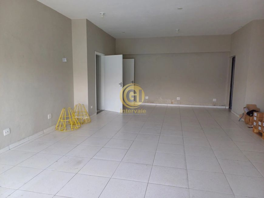ALUGO PONTO COMERCIAL ( TÉRREO )no PARQUE ITAMARATI em JACAREÍ - SP Excelente localização com 70m²