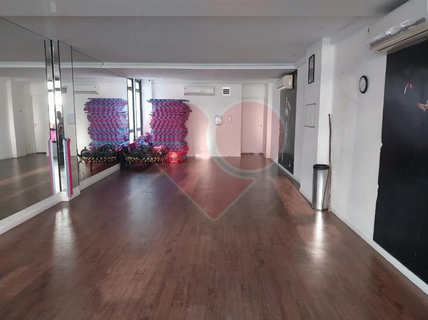 Duplex para venda possui 236 metros quadrados com 3 quartos