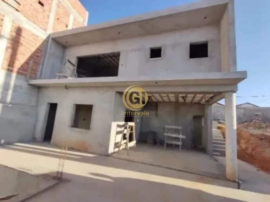 Casa à venda em Jacareí-SP, Parque Califórnia: 2 quartos, 1 suíte, 4 banheiros, 4 vagas, 154m² de ár