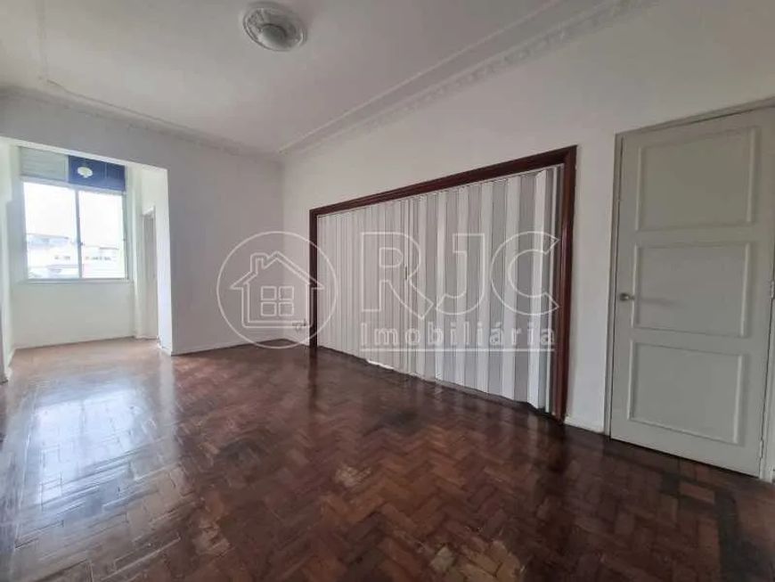 Apartamento - Padrão / Residencial / Vila Isabel