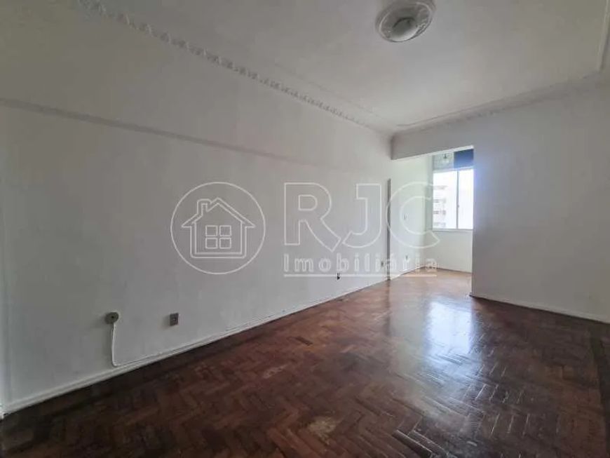Apartamento - Padrão / Residencial / Vila Isabel