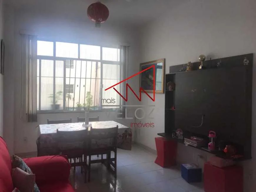 Apartamento : Casa / Residencial / Centro