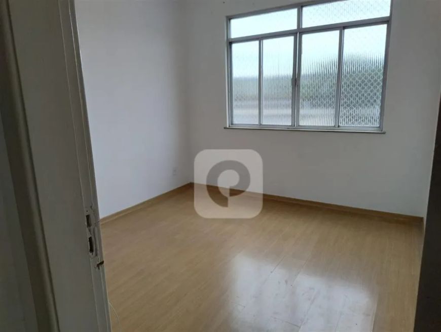 Apartamento 80m² 2 Quartos Sala Cozinha Ampla 1 Dependência 1 vaga a Venda