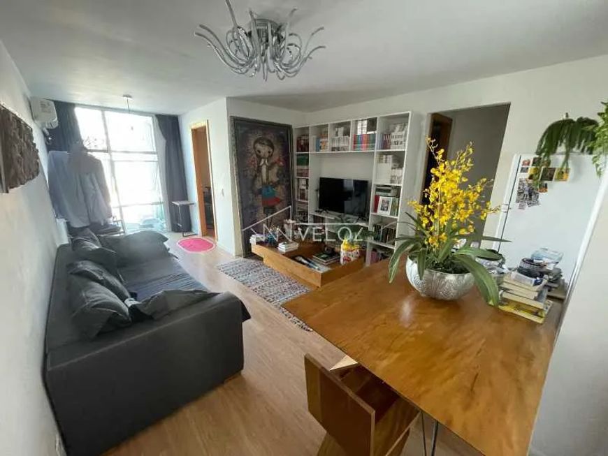 Apartamento - / Residencial / Centro