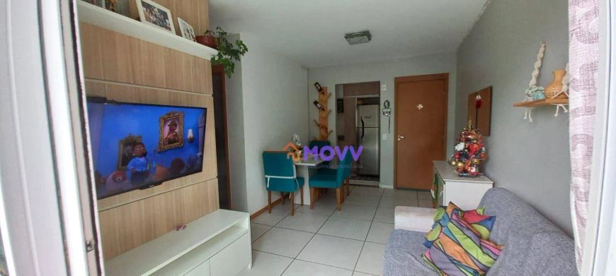 Apartamento com 3 dormitórios à venda, 65 m² por R$ 319.000,00 - Rio do Ouro - São Gonçalo/RJ