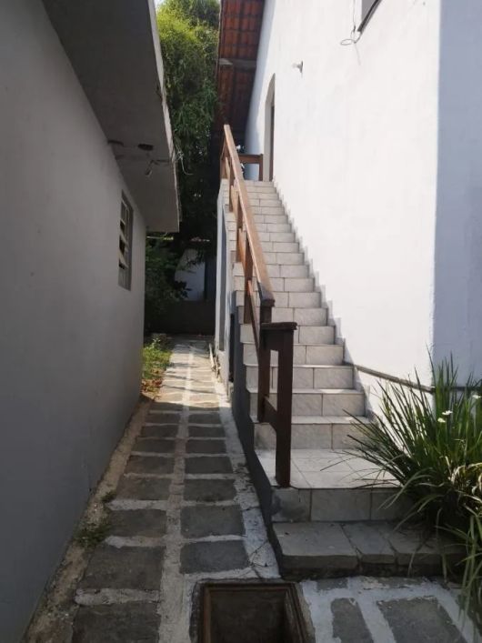 Casa para Venda em São Gonçalo, Vila Três, 2 dormitórios, 1 suíte, 2 banheiros