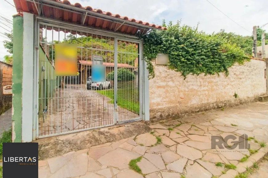 Casa com 3 dormitórios no bairro Partenon
