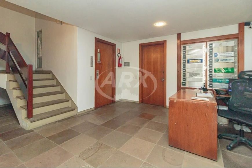 Sala de 47.05m² no bairro Petrópolis
