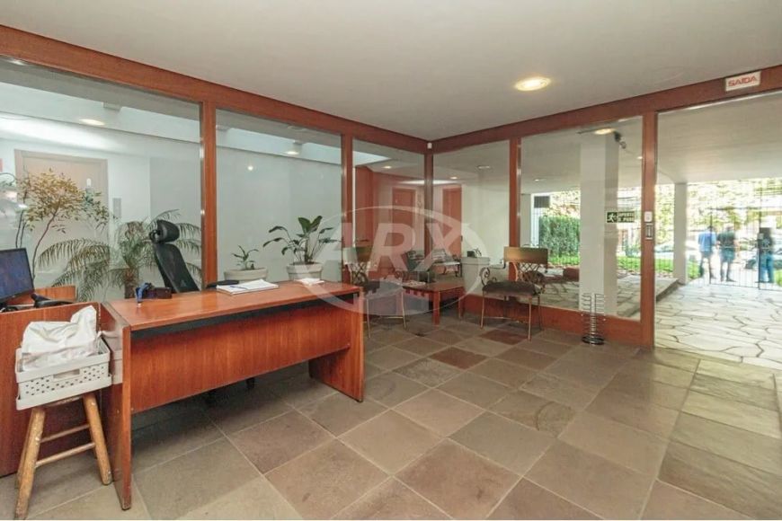 Sala de 47.05m² no bairro Petrópolis