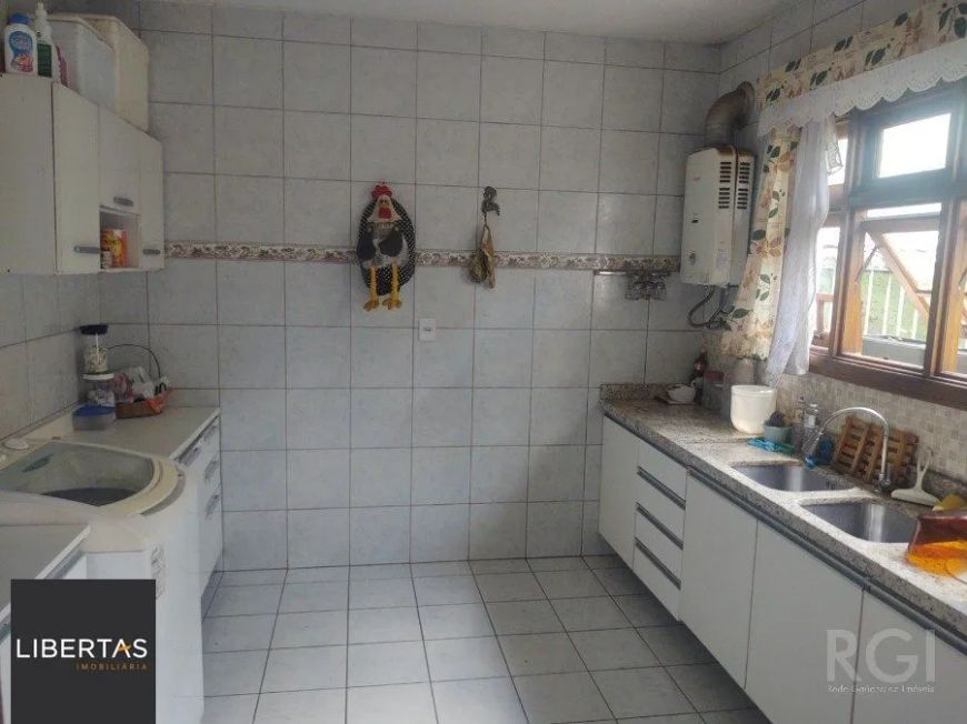 Excelente casa, 2 quartos, ampla com 120m² de área privativa e 296,30m² de área