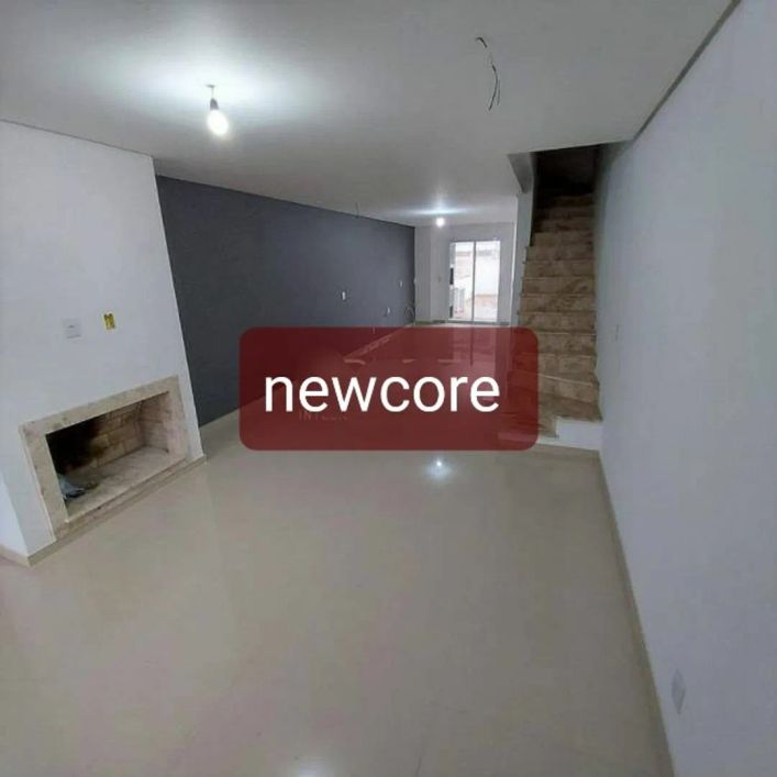 Casa em Rua Heitor Kramer - Guarujá - Porto Alegre/RS