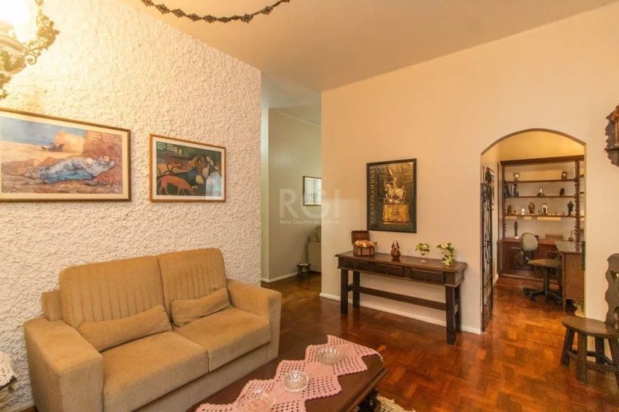 Casa para Venda - 203m², 3 dormitórios, sendo 1 suites, 2 vagas - Santa Tereza