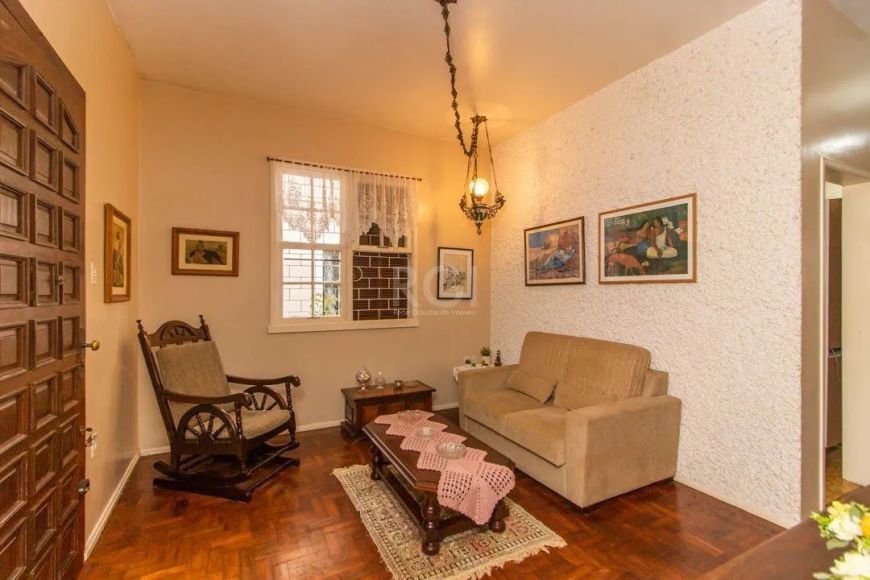 Casa para Venda - 203m², 3 dormitórios, sendo 1 suites, 2 vagas - Santa Tereza