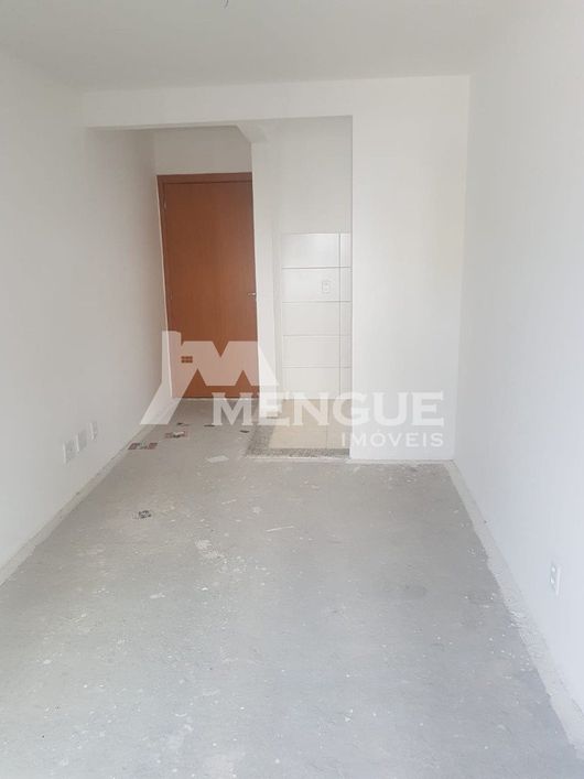 Apartamento residencial com 2 dormitórios e 1 suíte e 1 vaga em condomínio à venda no bairro Alto Pe