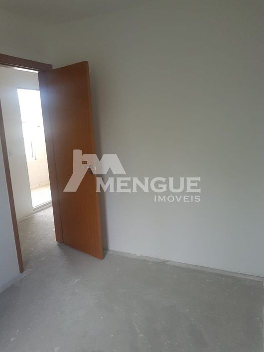 Apartamento residencial com 2 dormitórios e 1 suíte e 1 vaga em condomínio à venda no bairro Alto Pe
