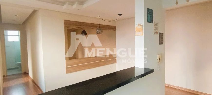Apartamento com 3 dormitórios e 1 vaga de garagem, à venda no bairro Sarandi em Porto Alegre com 58m