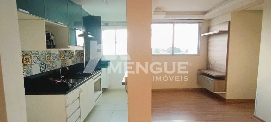 Apartamento com 3 dormitórios e 1 vaga de garagem, à venda no bairro Sarandi em Porto Alegre com 58m
