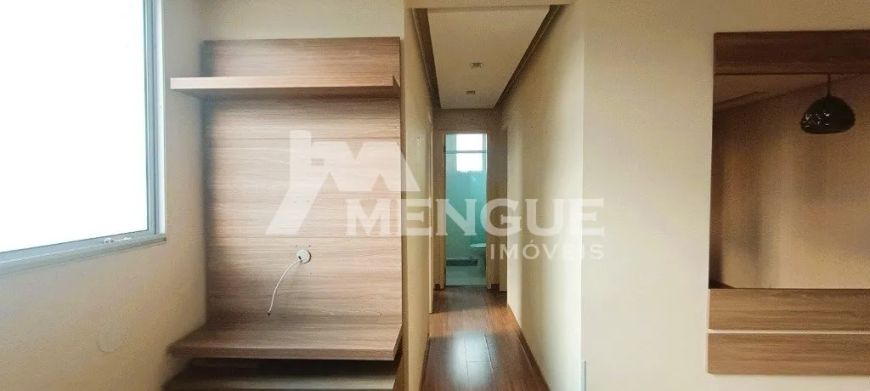 Apartamento com 3 dormitórios e 1 vaga de garagem, à venda no bairro Sarandi em Porto Alegre com 58m