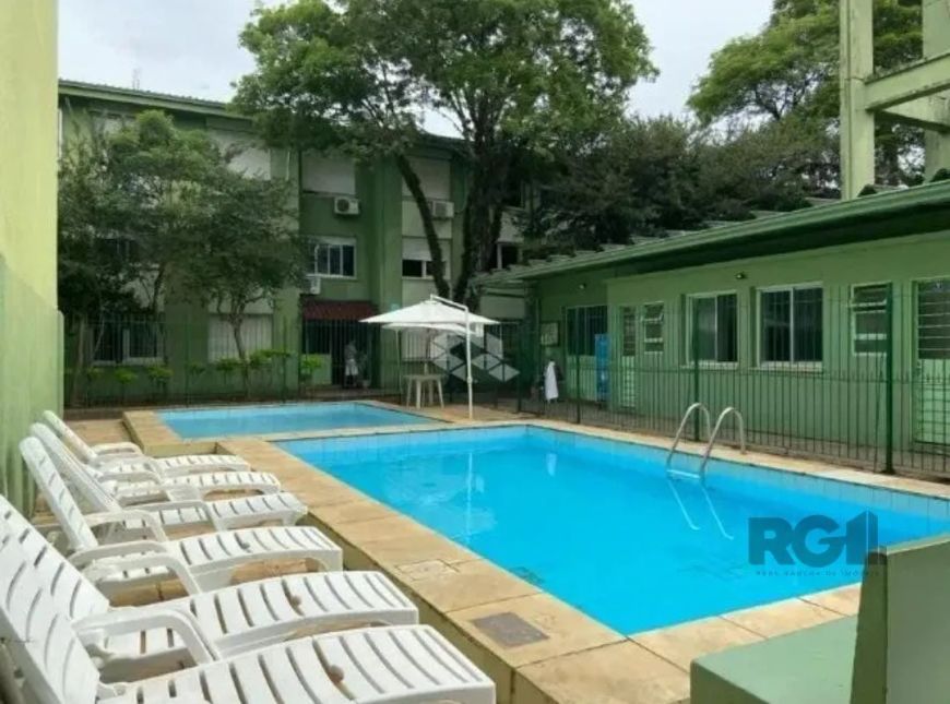 Venda- Apartamento 3 dormitórios, vaga de garagem- Camaquã, Porto Alegre/RS.