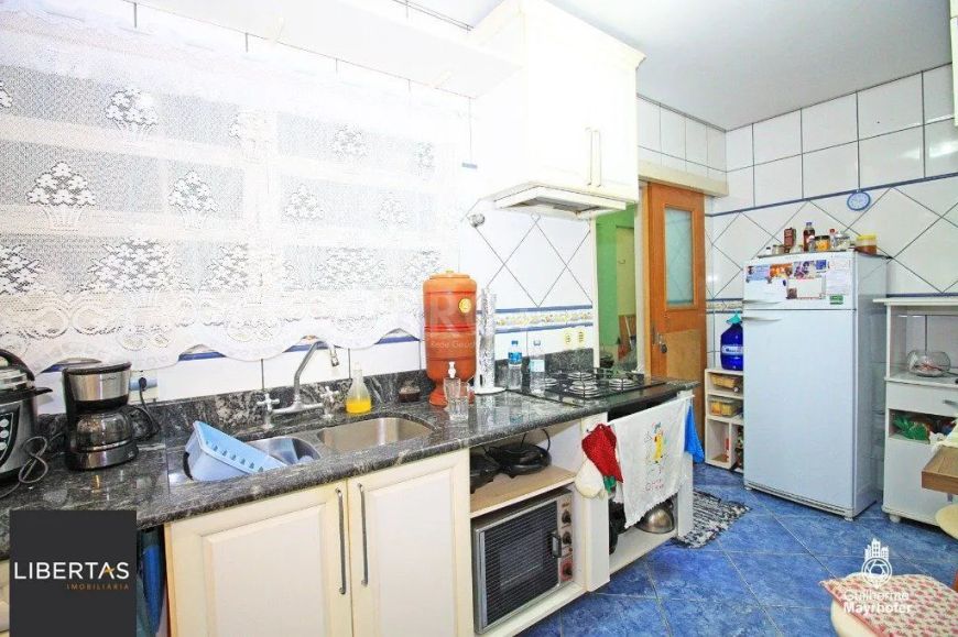 Casa para Venda - 130m², 3 dormitórios, sendo 1 suites, 4 vagas - Sarandi