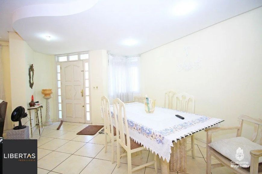 Casa para Venda - 130m², 3 dormitórios, sendo 1 suites, 4 vagas - Sarandi