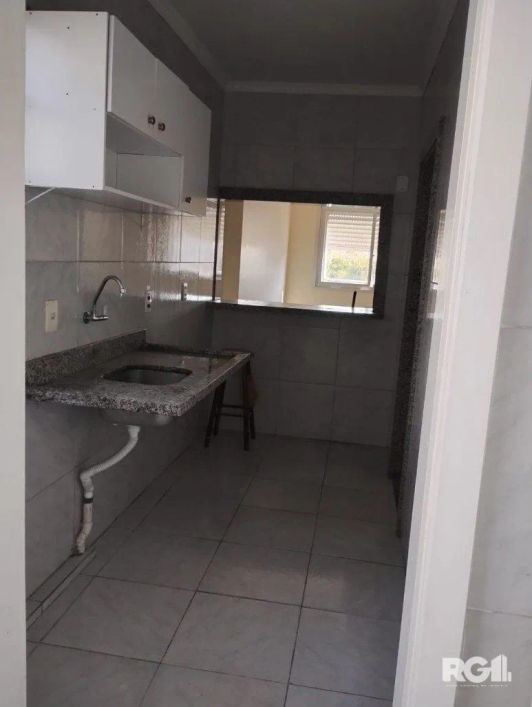 Apto 2 dormitórios Bairro Partenon com área total de 55,57m² em um ótimo estado.
