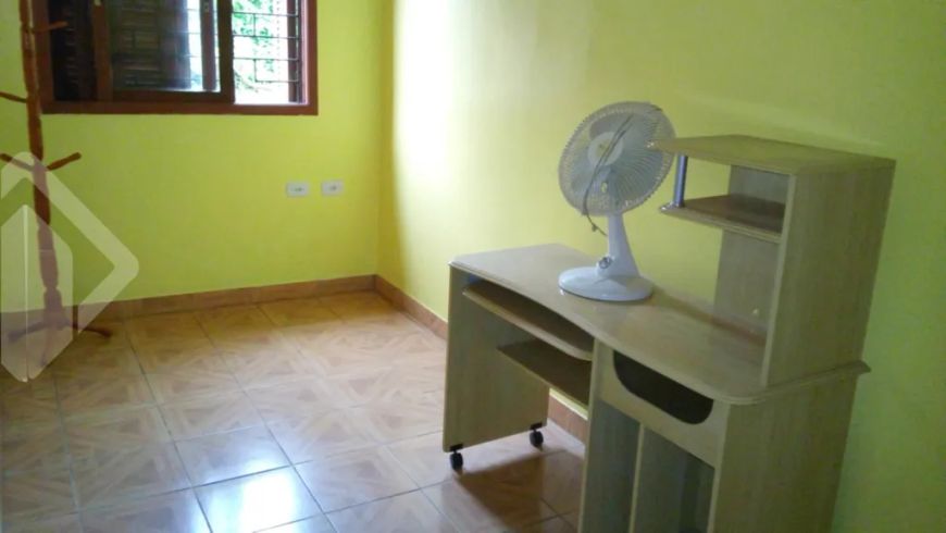 Casa residencial à venda no bairro Jardim Carvalho com 73 m² e 3 quartos/dormitórios.