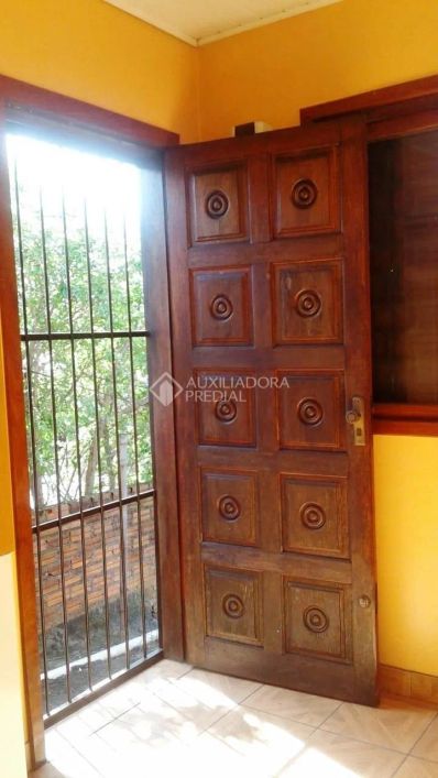 Casa residencial à venda no bairro Jardim Carvalho com 73 m² e 3 quartos/dormitórios.