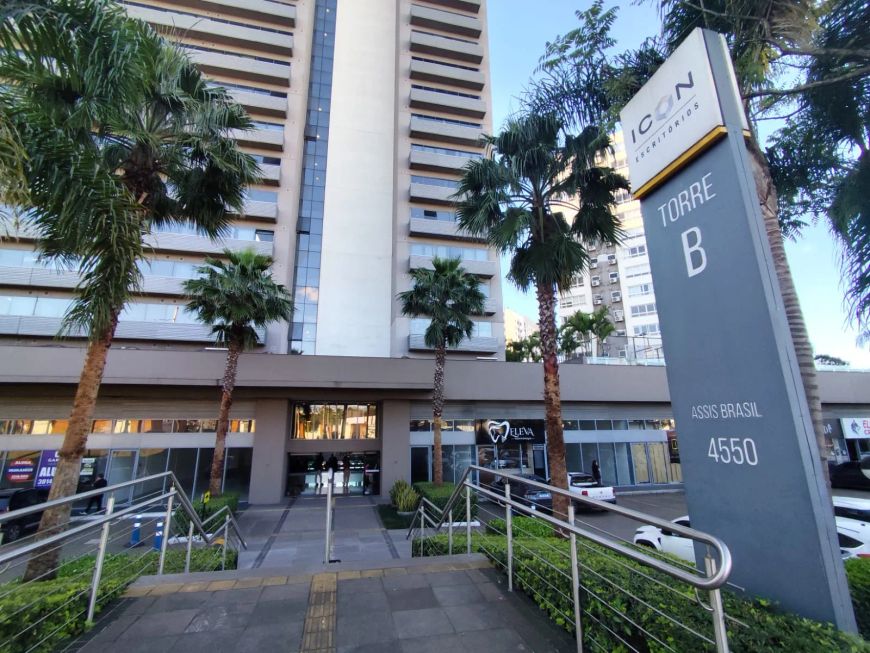 À Venda: Condomínio Icon, Avenida Assis Brasil, São Sebastião, Porto Alegre/RS