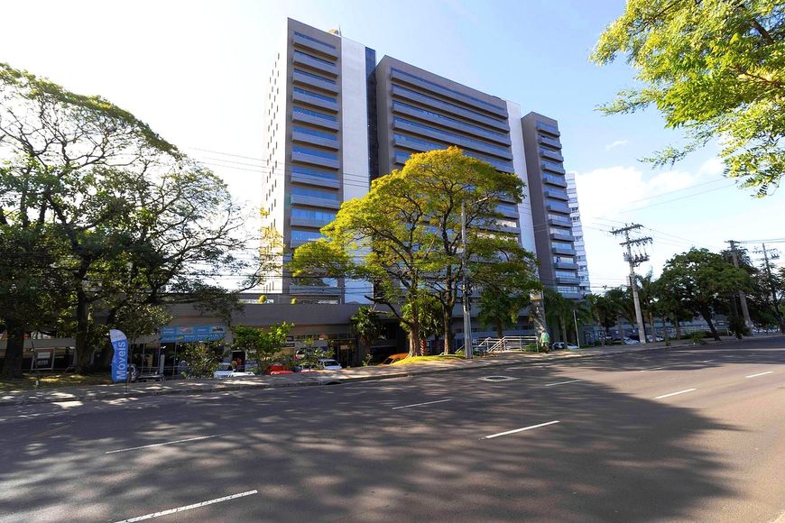 À Venda: Condomínio Icon, Avenida Assis Brasil, São Sebastião, Porto Alegre/RS