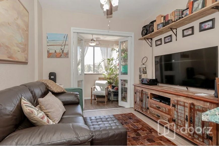 Apartamento em Cristal com 67 m² , 2 quarto(s) , 1 vaga(s).