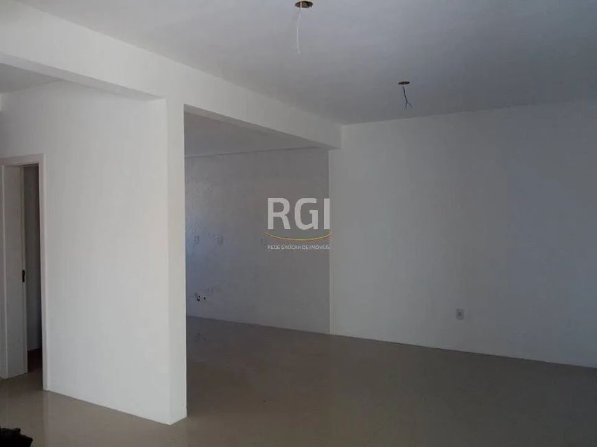 Casa para Venda - 240m², 3 dormitórios, sendo 1 suites, 2 vagas - Guarujá