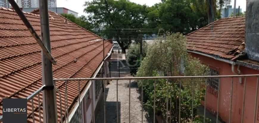 Casa no bairro Jardim Itu - 4 dormitórios
