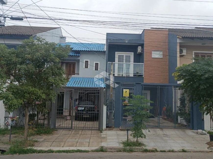À venda casa com uma otima localização