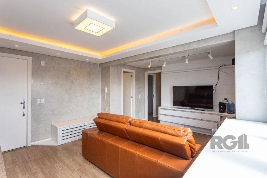 Apartamento na Azenha de 2 dormitórios vaga e infra