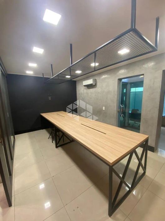 Sala/Conjunto em Menino Deus