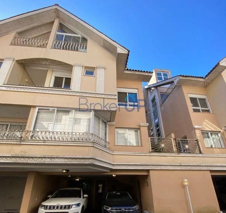 Casa de Condominio em Pedra Redonda - Porto Alegre