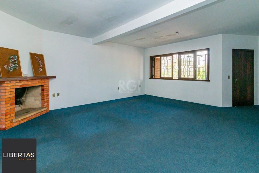Casa para Venda - 296m², 3 dormitórios, sendo 1 suites, 3 vagas - Rubem Berta