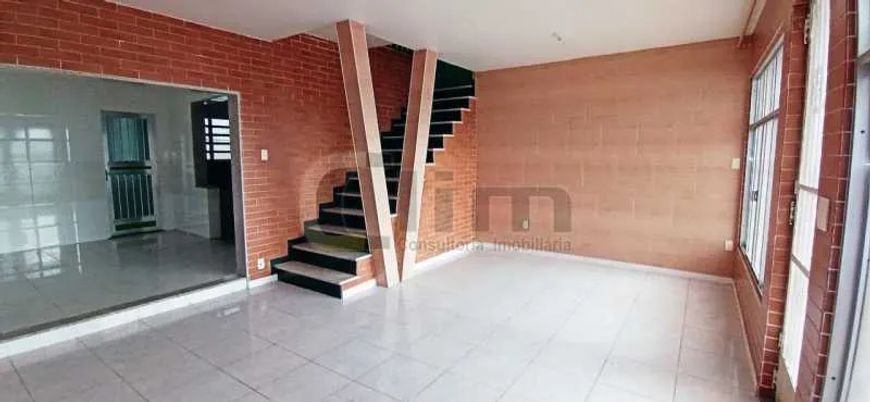 Casa de Vila - Duplex / Residencial / Freguesia (Jacarepaguá)