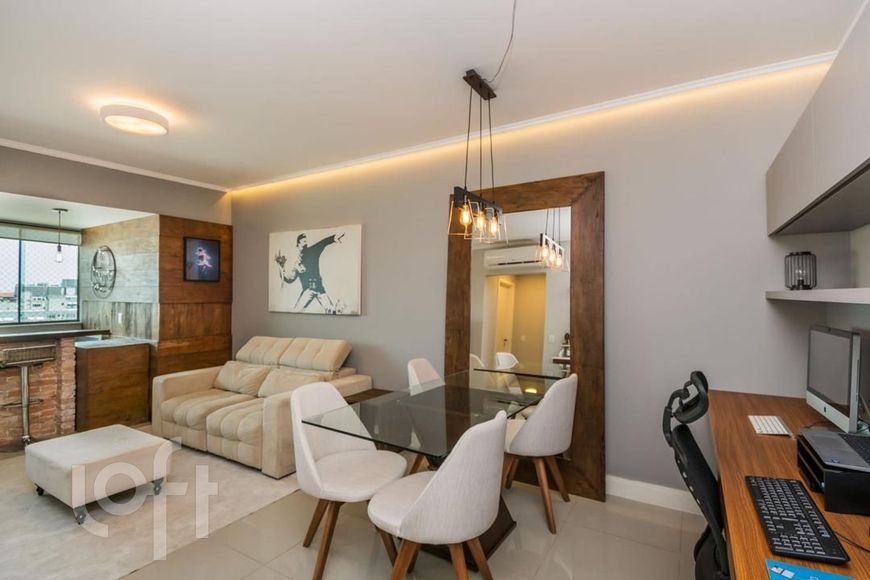 Apartamento à venda em Menino Deus com 79 m², 2 quartos, 2 suítes, 2 vagas