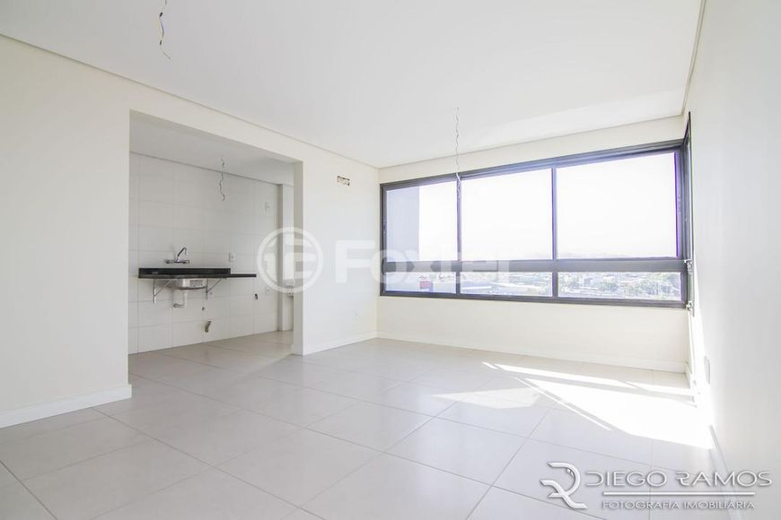 Apartamento à venda Avenida Eduardo Prado, Cavalhada - Porto Alegre