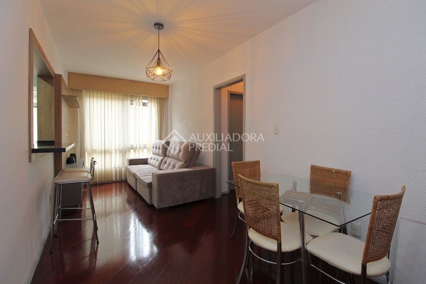 Apartamento para venda possui 62 metros quadrados com 2 quartos em Bela Vista - Porto Alegre - RS